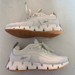 Reebok White Sneakers with Gum Sole